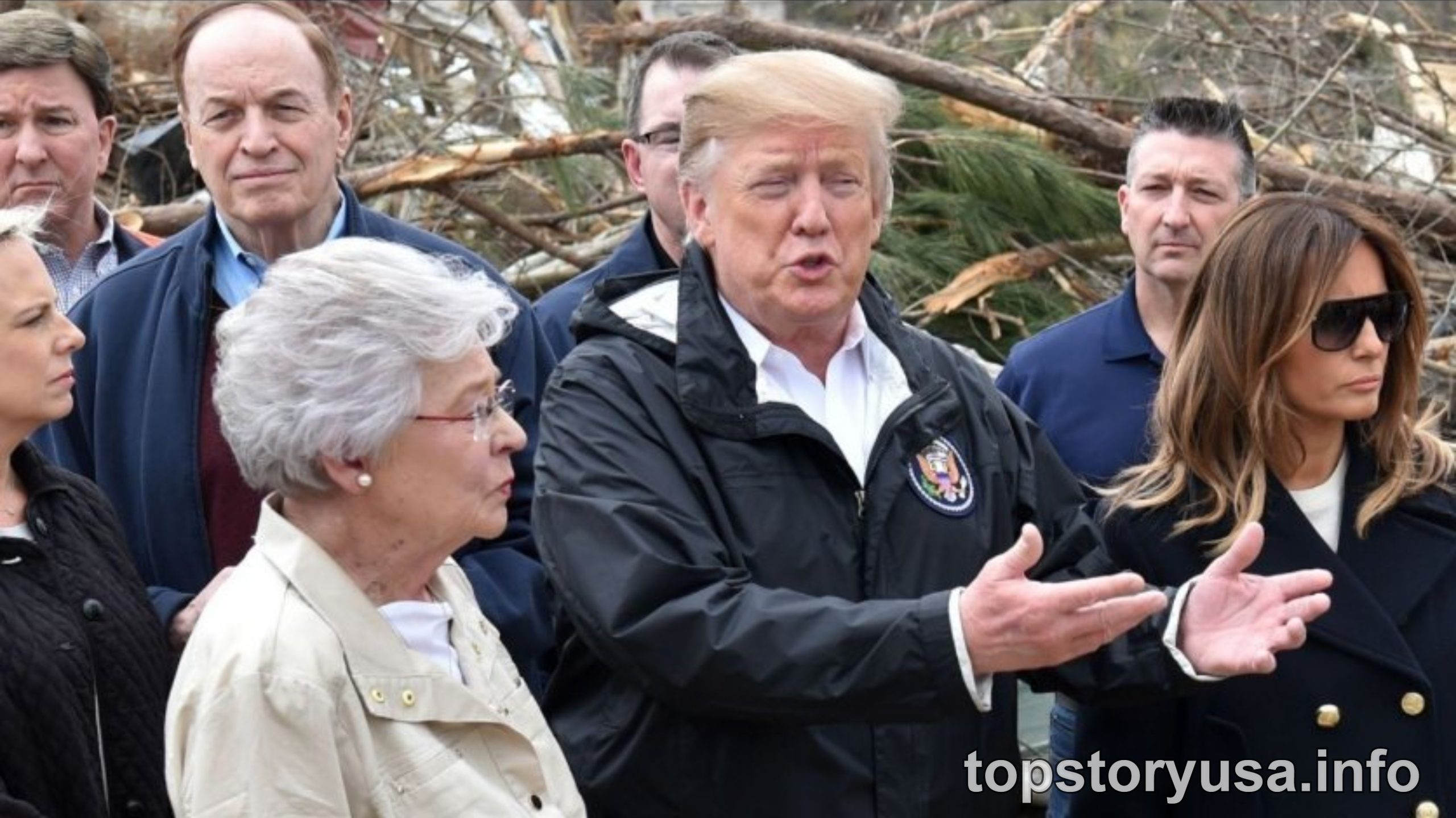 Republican leaders and Trump at Alabama redistricting session discussing new voting district maps